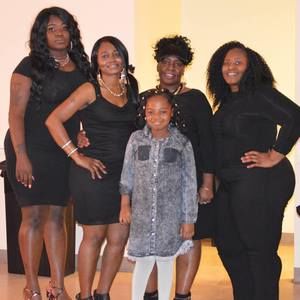 Meet your Posher, Sharee